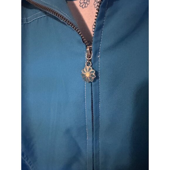 Alfred Dunner blue zip front size L jacket with flower zipper pulls - Picture 4 of 6